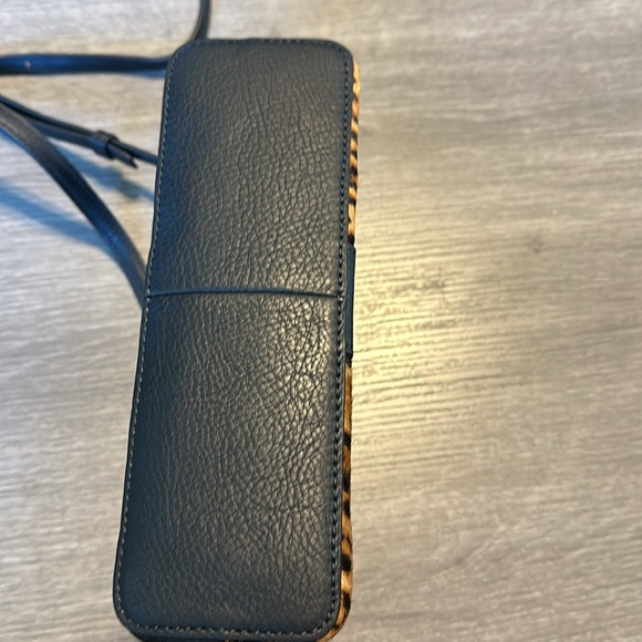 Talbots Calf Hair Leopard Print & Black Pebble Leather Crossbody Never Been Used - Picture 3 of 7